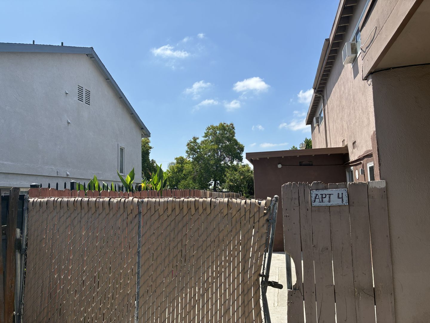1129 E. La Deney  - Ontario - California - 2 bed, 1.5 bath rental property