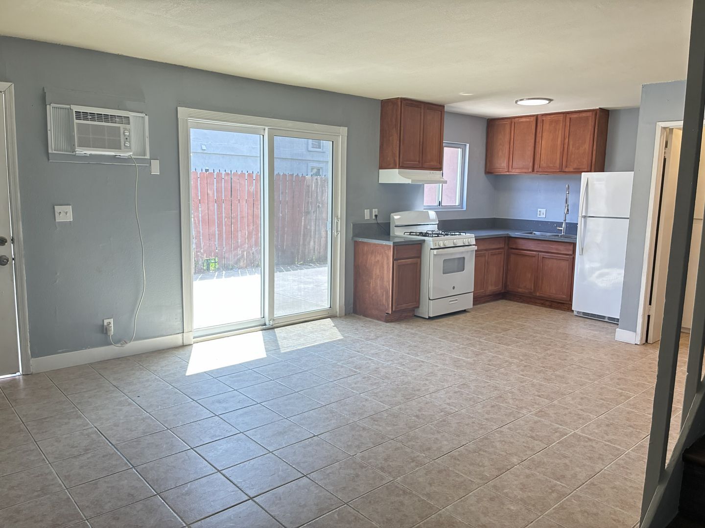1129 E. La Deney  - Ontario - California - 2 bed, 1.5 bath rental property