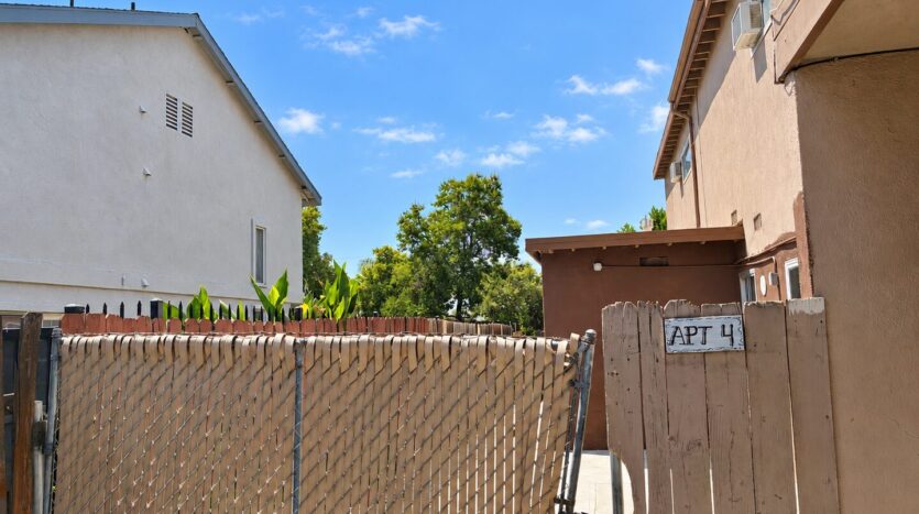 1129 E. La Deney  - Ontario - California - 2 bed, 1.5 bath rental property