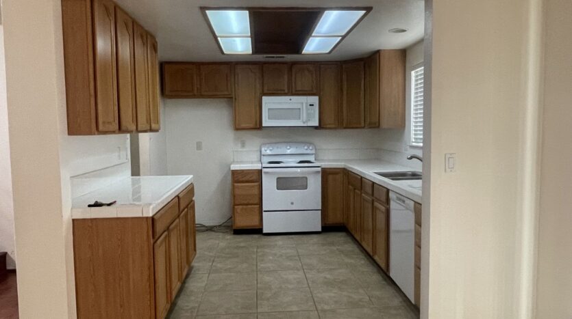 125 Serpentine Drive - Vallejo - California - 4 bed, 2.5 bath rental property
