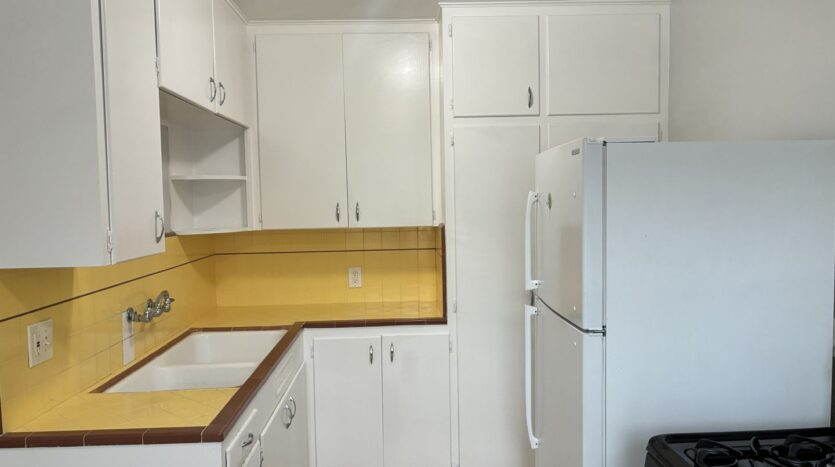 1291 N. Sierra Way Unit 1291 - San Bernardino - California - 1 bed, 1 bath rental property