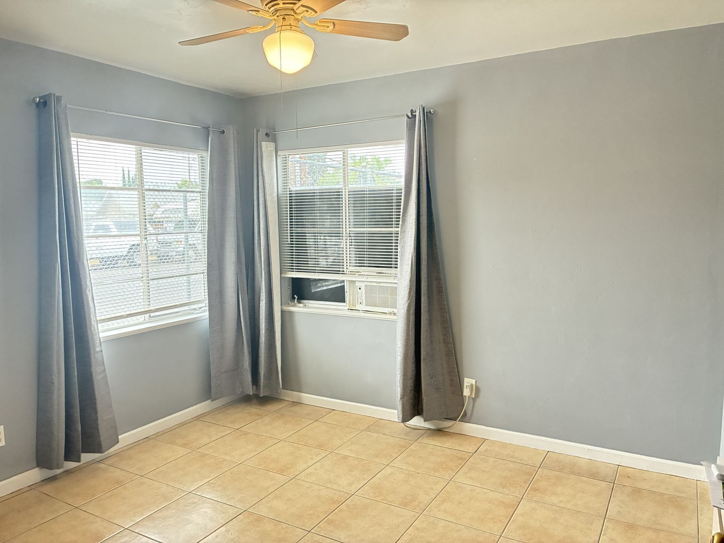 1291 N. Sierra Way Unit 1291 - San Bernardino - California - 1 bed, 1 bath rental property