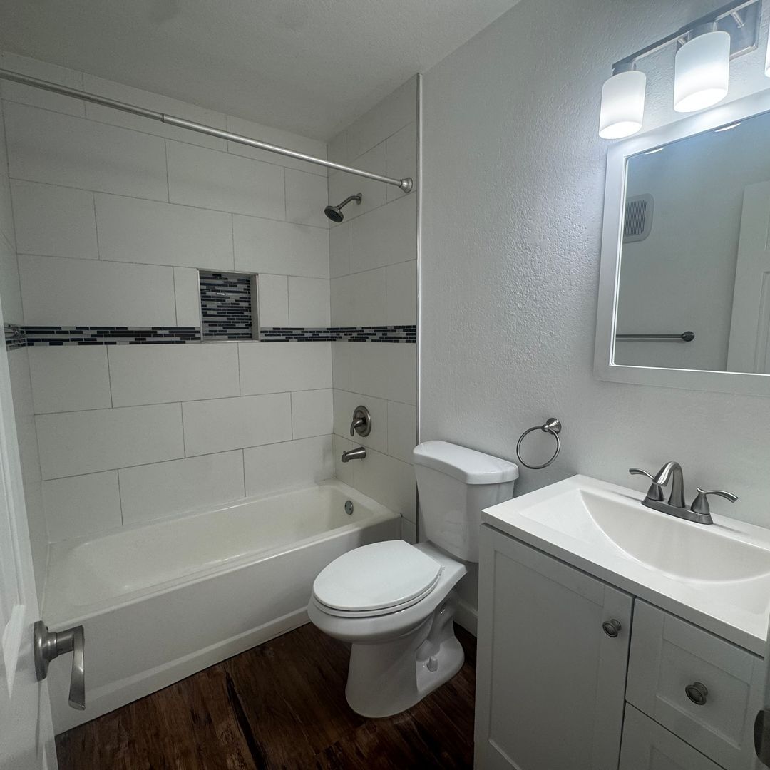 1355 Loma Ave Unit 205 - Long Beach - California - 2 bed, 2 bath rental property
