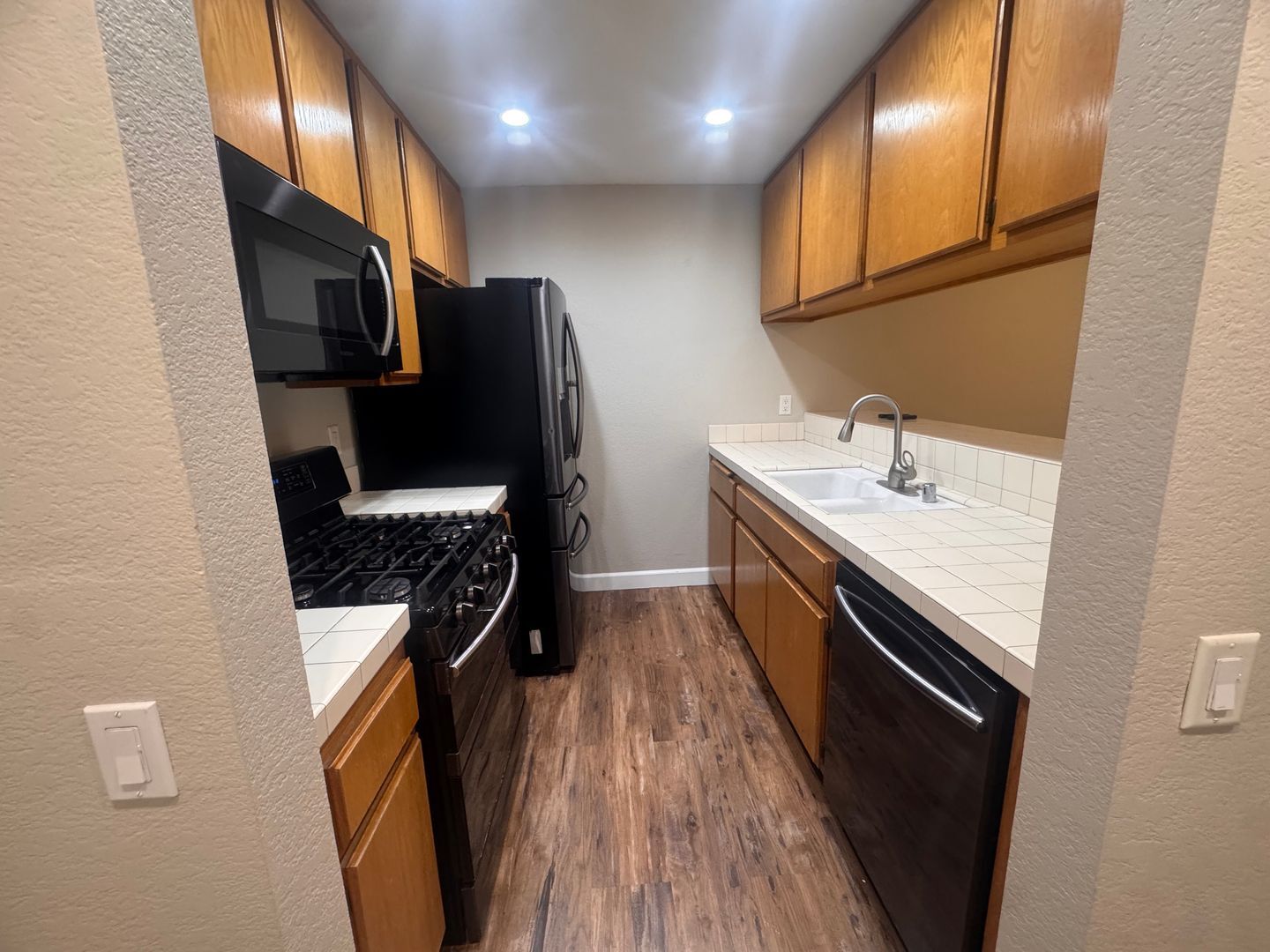 1355 Loma Ave Unit 205 - Long Beach - California - 2 bed, 2 bath rental property