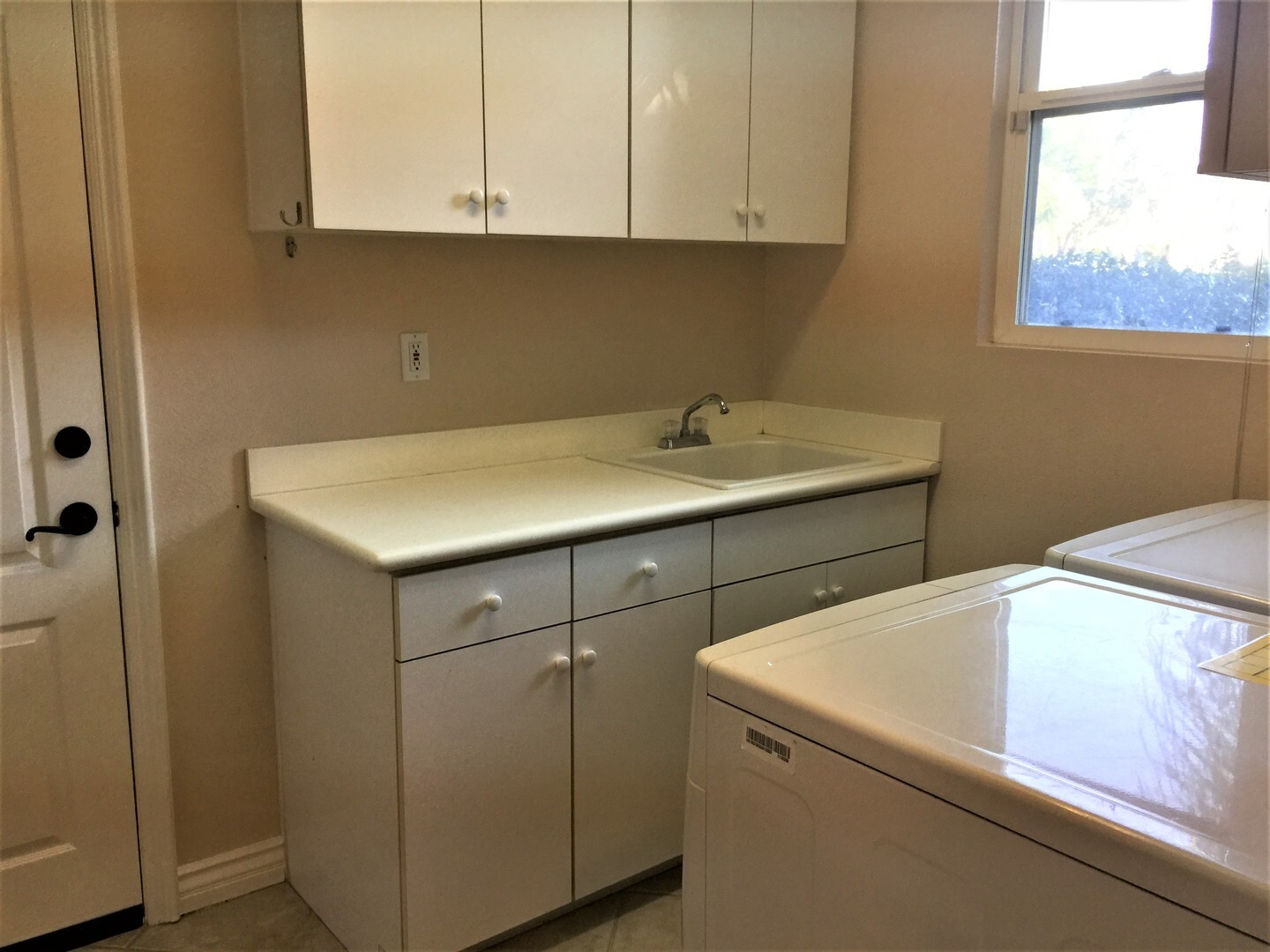 1396 S Creekside Drive - Chula Vista - California - 6 bed, 3 bath rental property