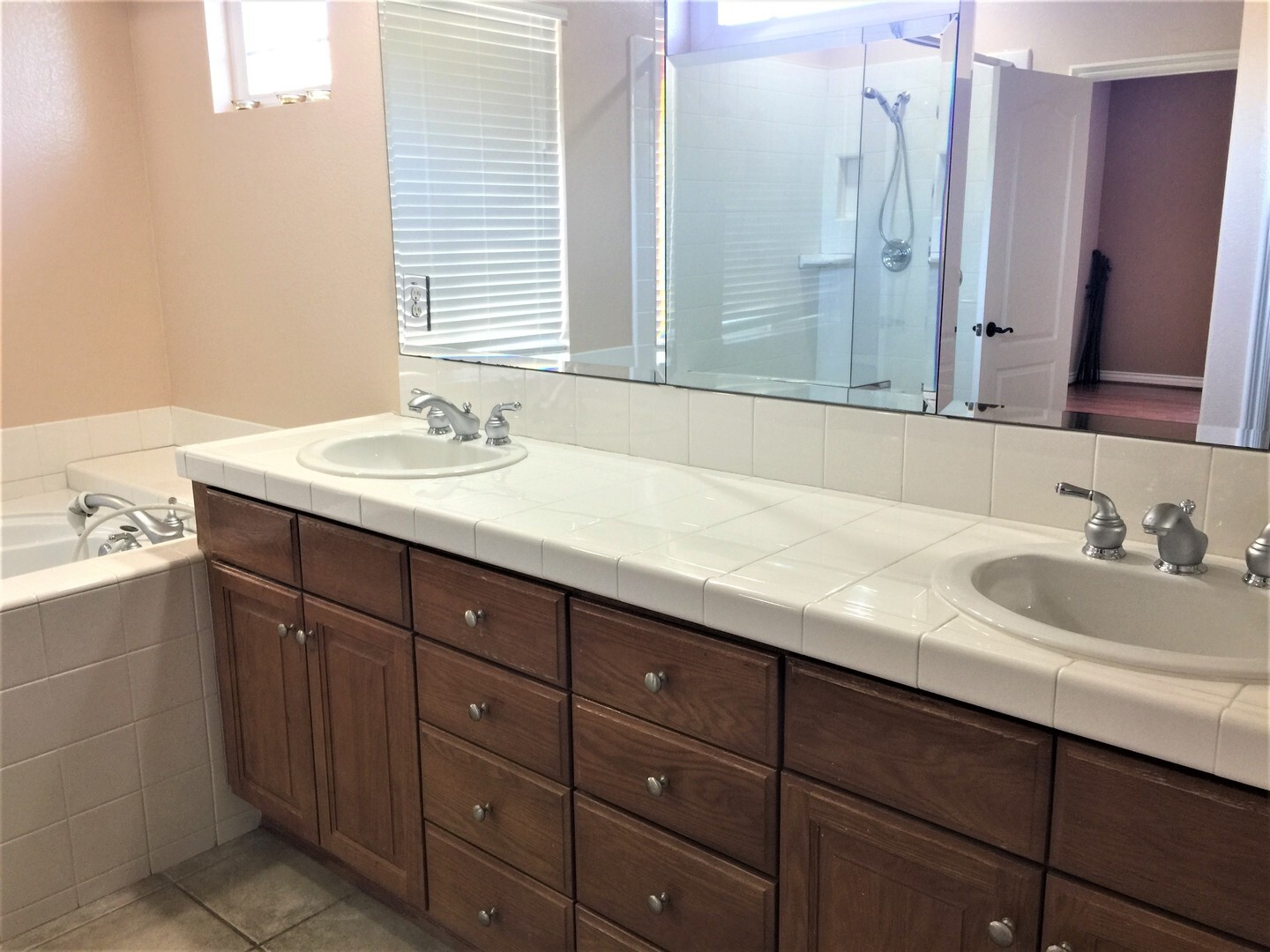 1396 S Creekside Drive - Chula Vista - California - 6 bed, 3 bath rental property