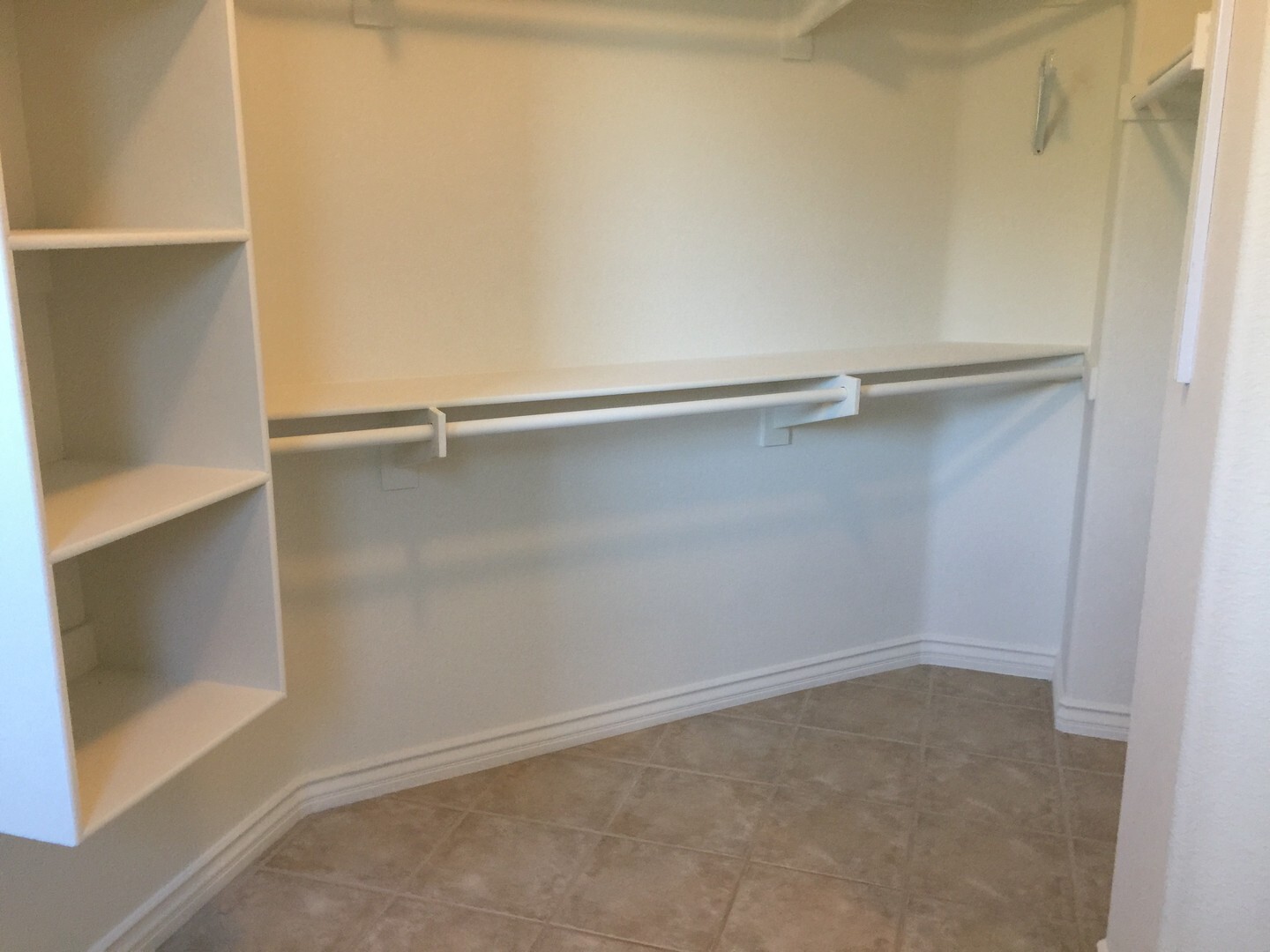 1396 S Creekside Drive - Chula Vista - California - 6 bed, 3 bath rental property