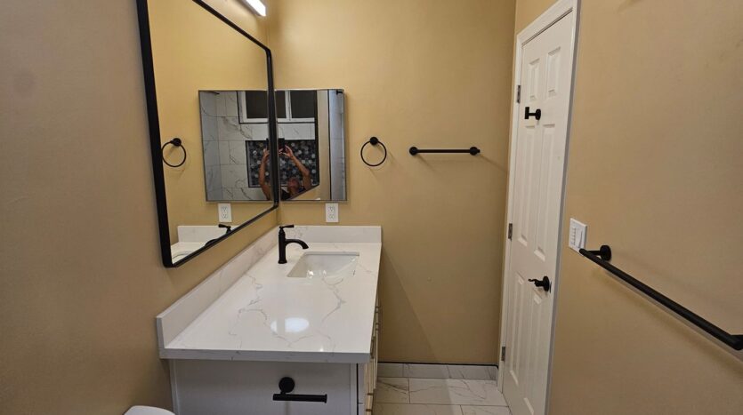 1403 Hermes Ave #A - Encinitas - California - 2 bed, 1 bath rental property
