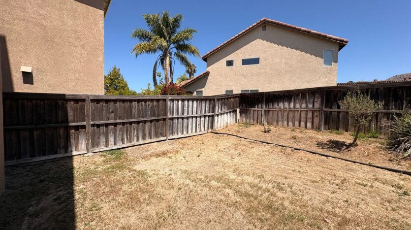 1498 Haddington Dr - Riverside - California - 4 bed, 2.5 bath rental property