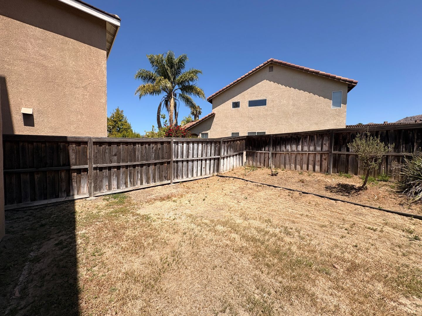 1498 Haddington Dr - Riverside - California - 4 bed, 2.5 bath rental property