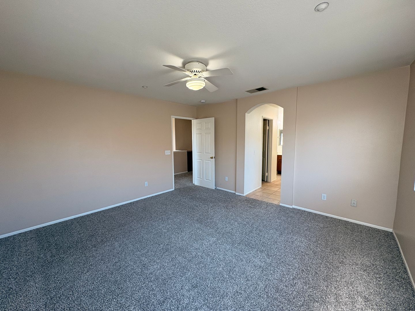 1498 Haddington Dr - Riverside - California - 4 bed, 2.5 bath rental property
