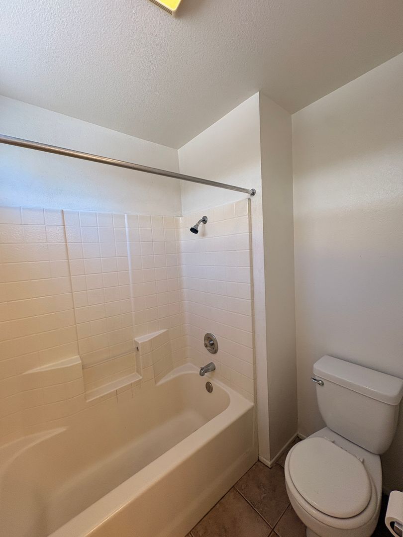 1498 Haddington Dr - Riverside - California - 4 bed, 2.5 bath rental property