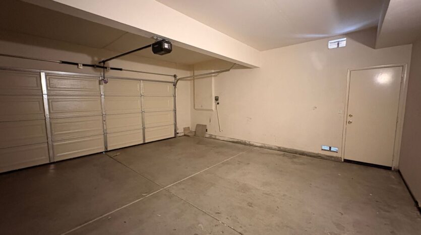 1498 Haddington Dr - Riverside - California - 4 bed, 2.5 bath rental property
