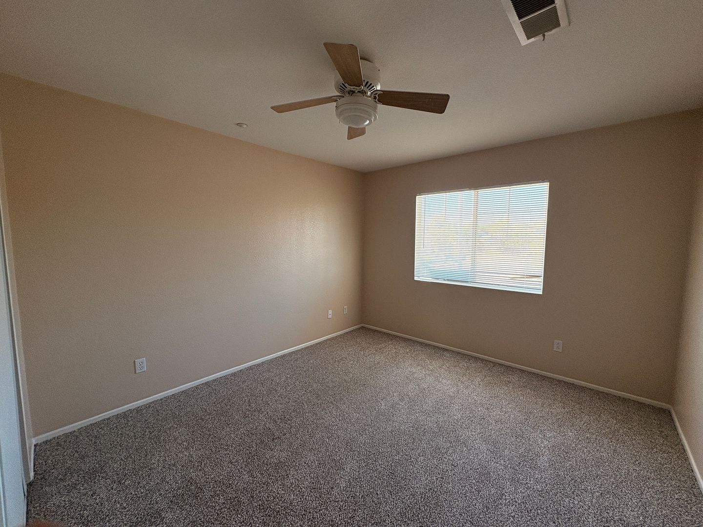 1498 Haddington Dr - Riverside - California - 4 bed, 2.5 bath rental property