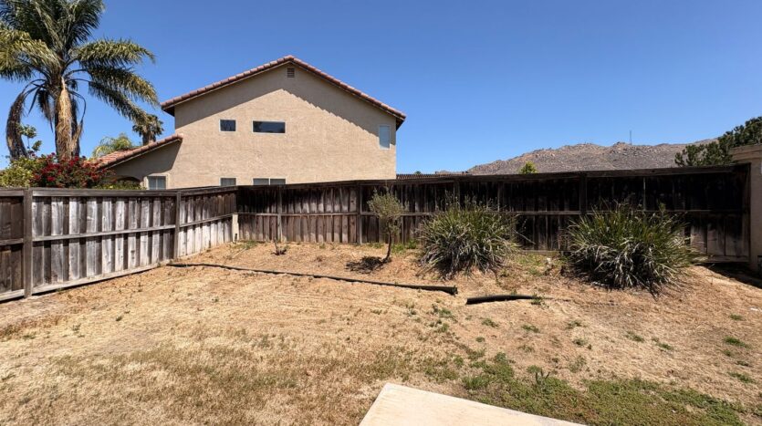 1498 Haddington Dr - Riverside - California - 4 bed, 2.5 bath rental property