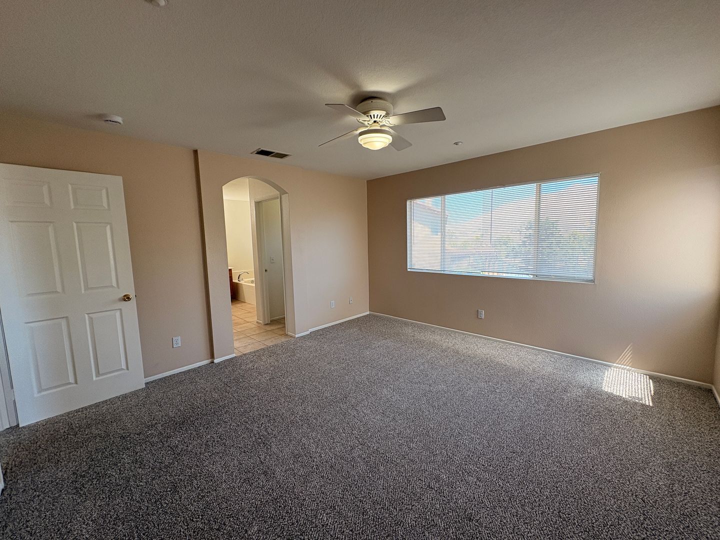 1498 Haddington Dr - Riverside - California - 4 bed, 2.5 bath rental property