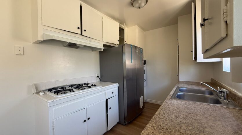 15150 Roscoe Blvd. - Los Angeles - California - 2 bed, 1 bath rental property