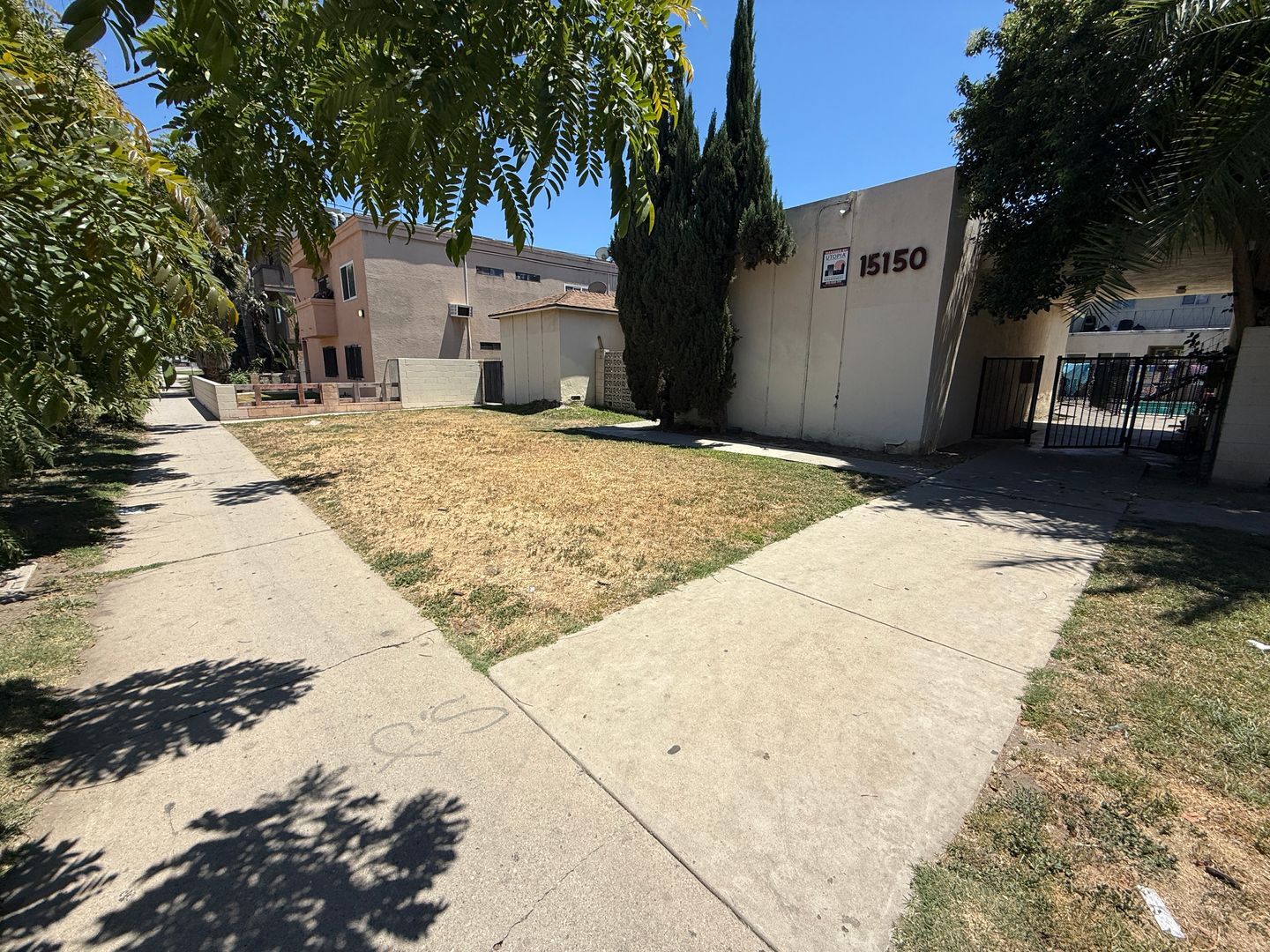 15150 Roscoe Blvd. - Los Angeles - California - 2 bed, 1 bath rental property