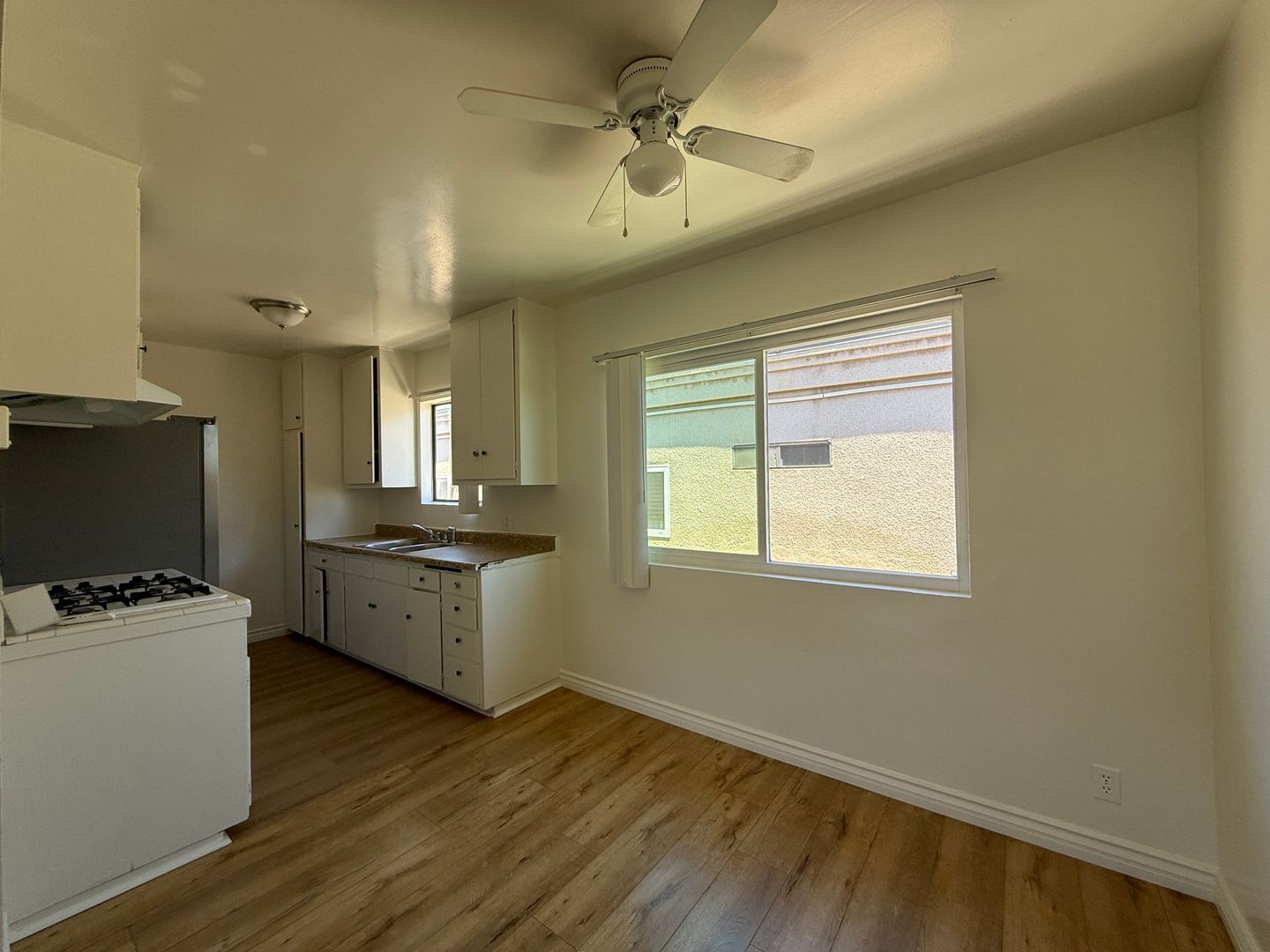 15150 Roscoe Blvd. - Los Angeles - California - 2 bed, 1 bath rental property