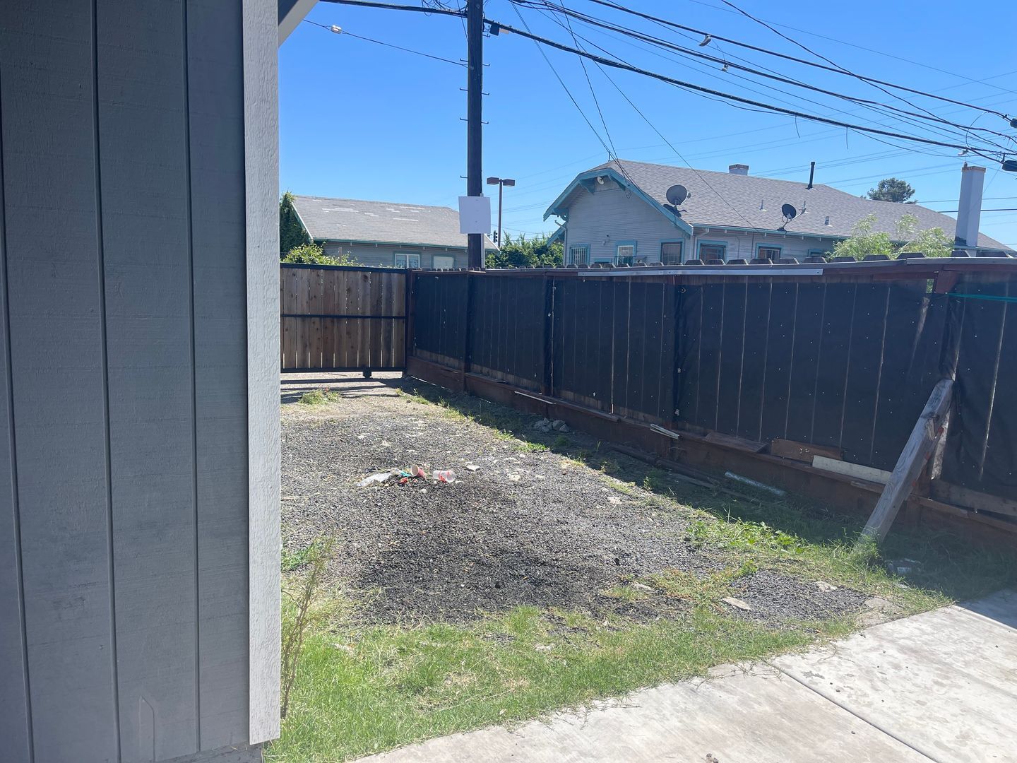 1526 N Sierra Nevada St - Stockton - California - 3 bed, 2 bath rental property