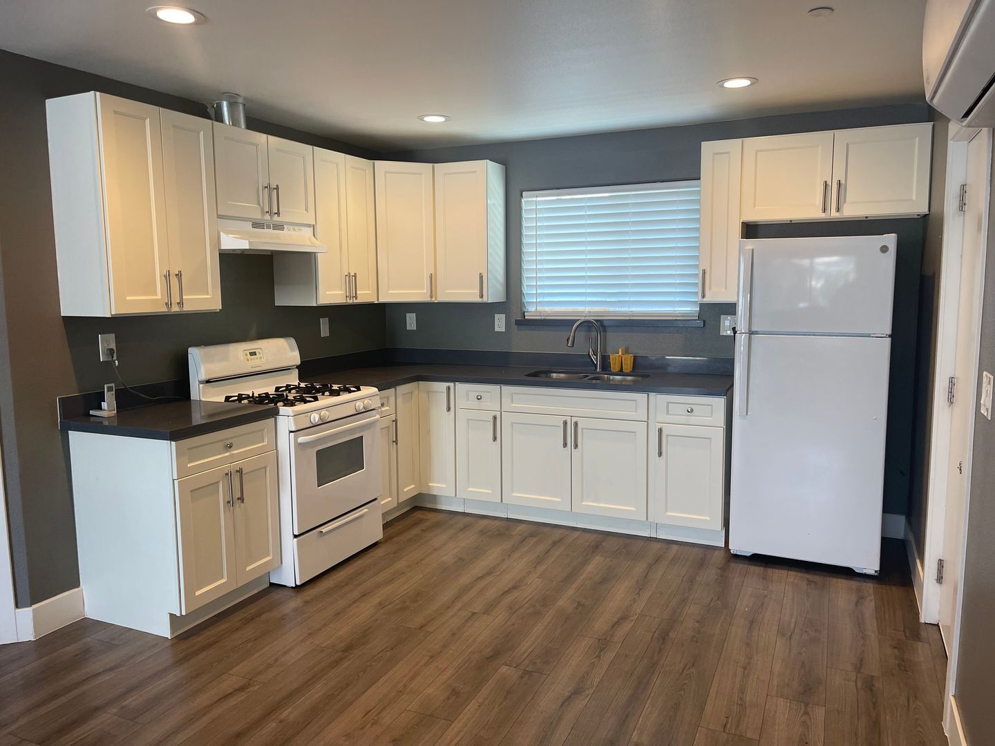 1526 N Sierra Nevada St - Stockton - California - 3 bed, 2 bath rental property