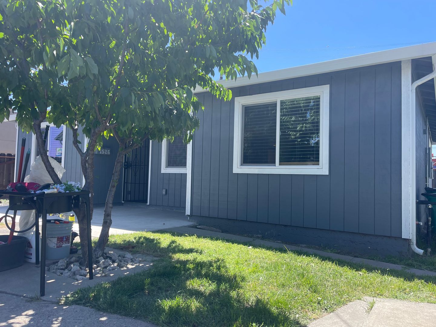 1526 N Sierra Nevada St - Stockton - California - 3 bed, 2 bath rental property