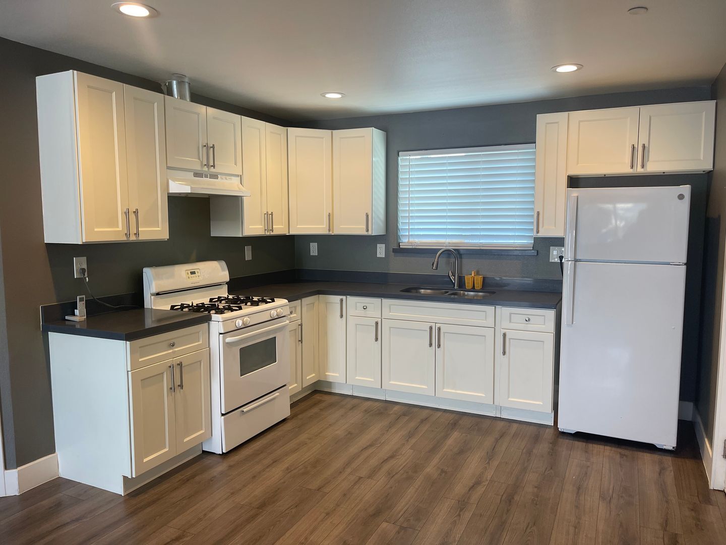 1526 N Sierra Nevada St - Stockton - California - 3 bed, 2 bath rental property