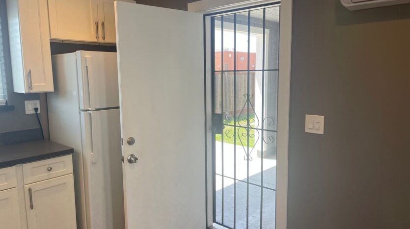 1526 N Sierra Nevada St - Stockton - California - 3 bed, 2 bath rental property