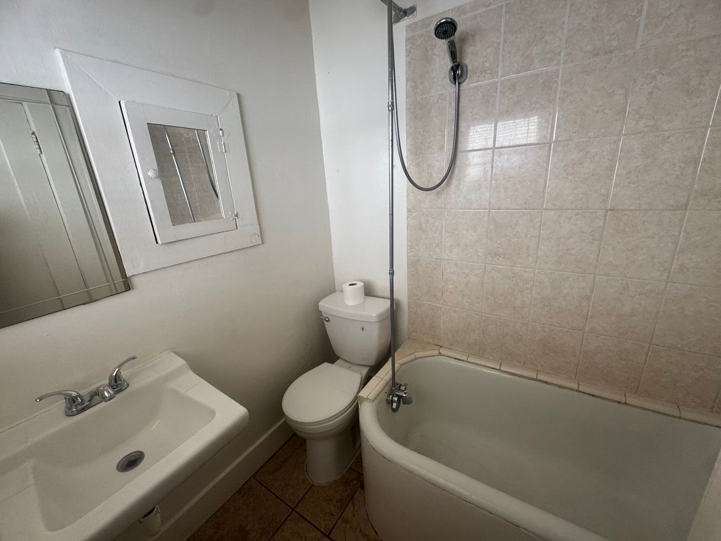 1538 E Third St  - Long Beach - California - 1 bath rental property