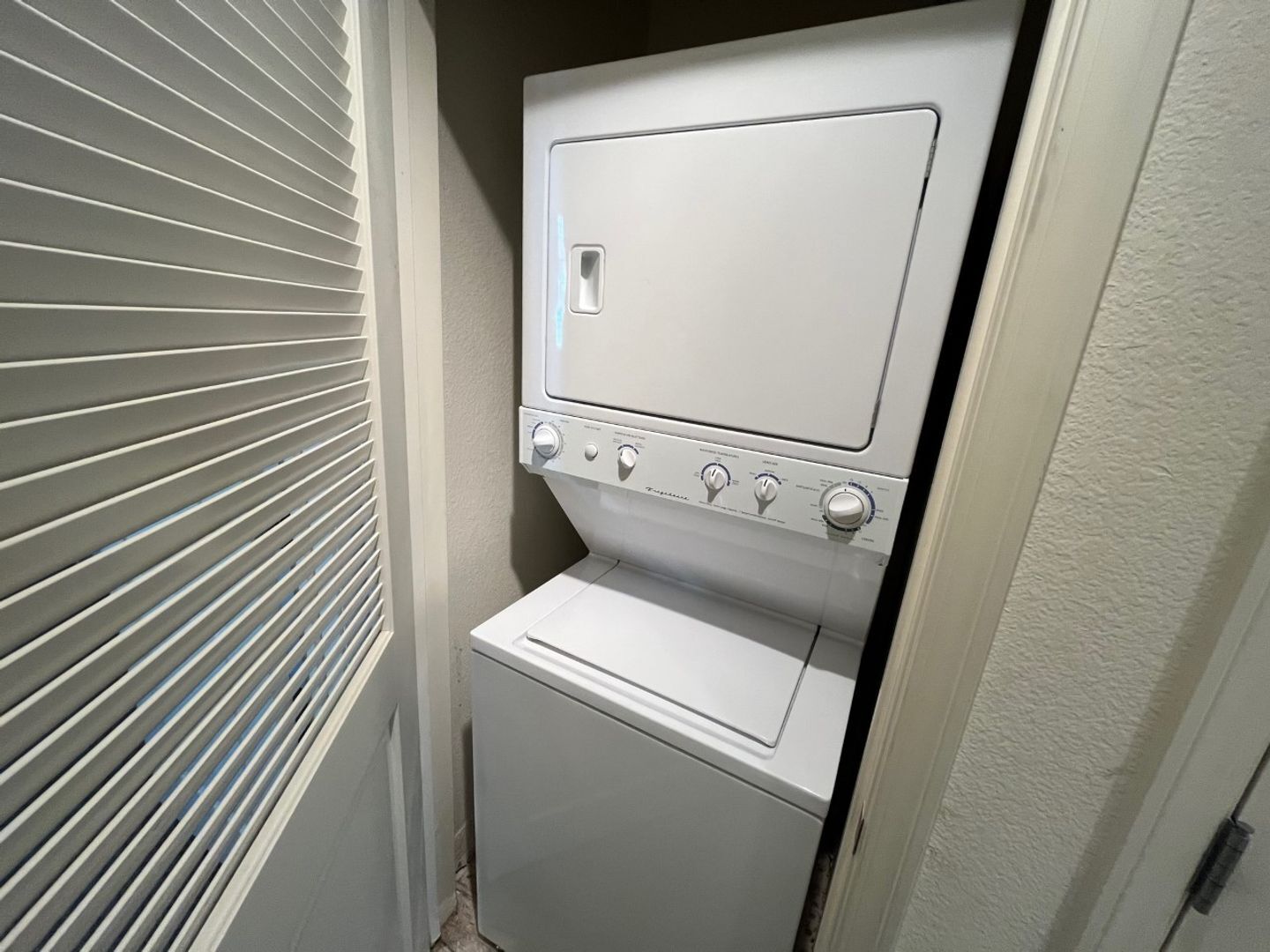 1556 Brunswig Lane - Emeryville - California - 2 bed, 2 bath rental property