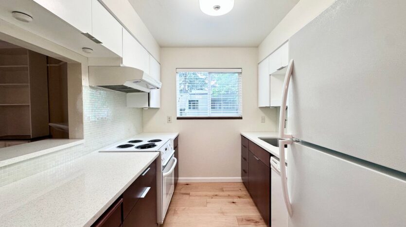 15938 Quarry Rd, #5A - Lake Oswego - Oregon - 2 bed, 1 bath rental property