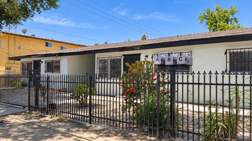 1594 Sepulveda Ave - San Bernardino - California - 1 bed, 1 bath rental property