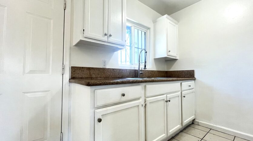 1594 Sepulveda Ave - San Bernardino - California - 1 bed, 1 bath rental property