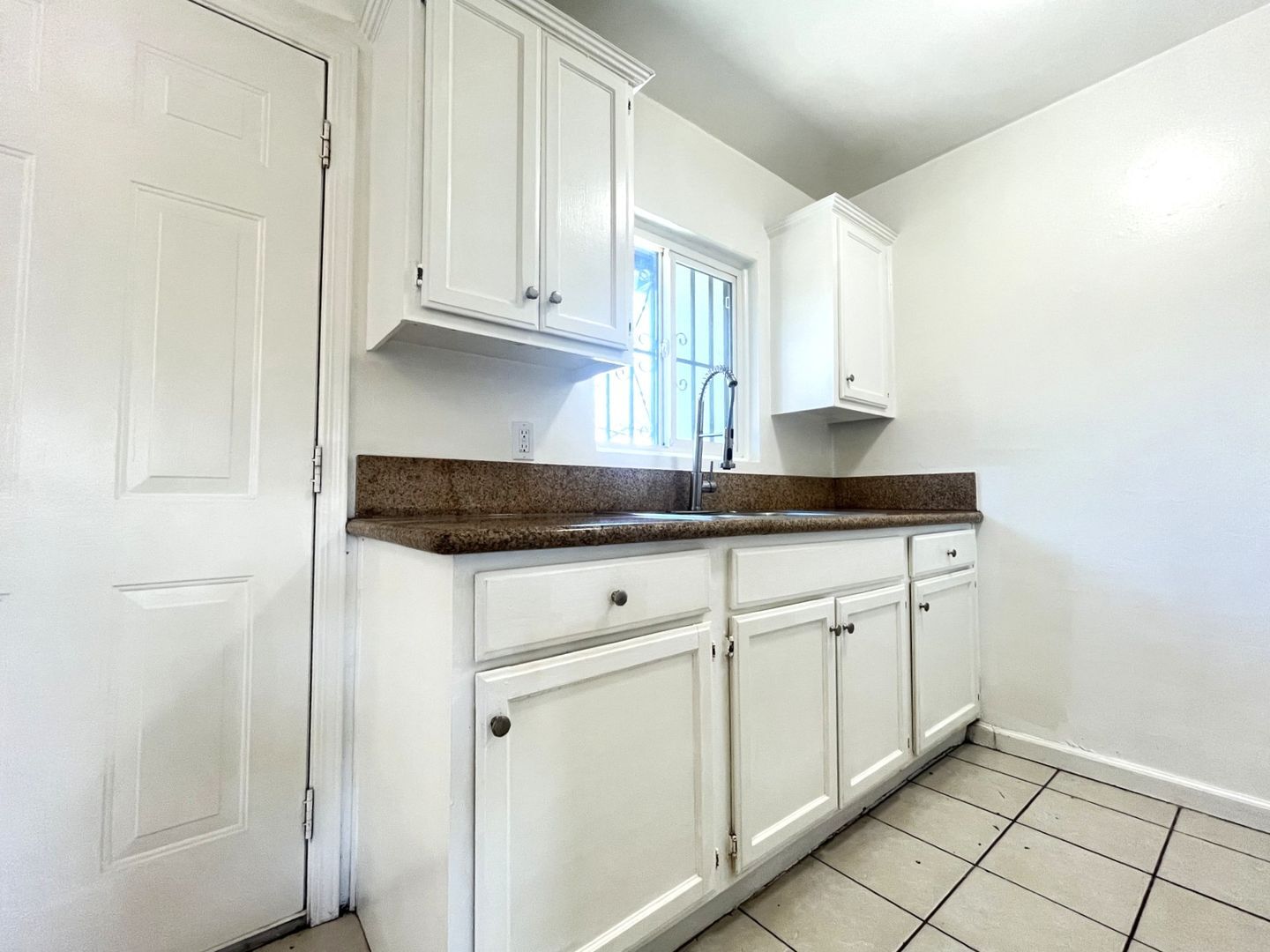 1594 Sepulveda Ave - San Bernardino - California - 1 bed, 1 bath rental property