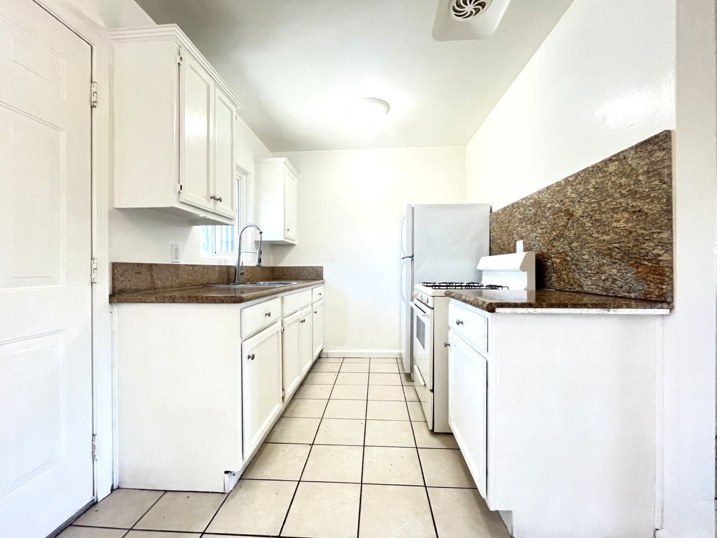 1594 Sepulveda Ave - San Bernardino - California - 1 bed, 1 bath rental property