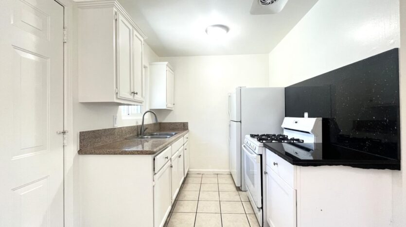 1594 Sepulveda Ave - San Bernardino - California - 1 bed, 1 bath rental property