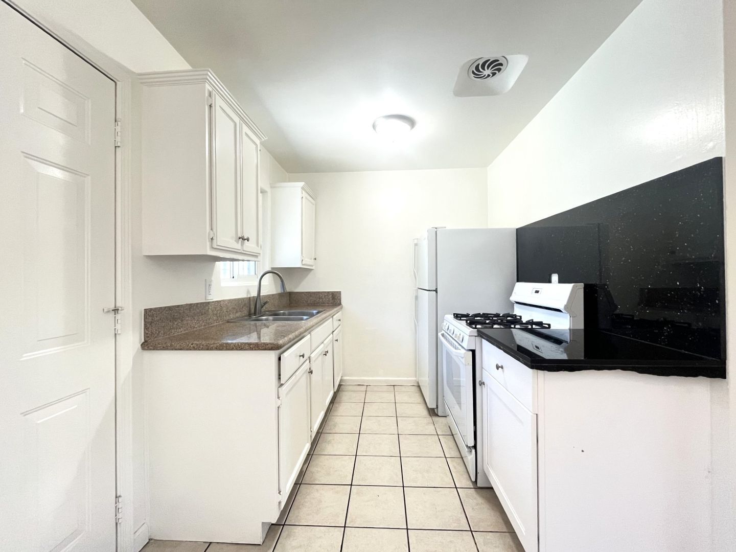 1594 Sepulveda Ave - San Bernardino - California - 1 bed, 1 bath rental property