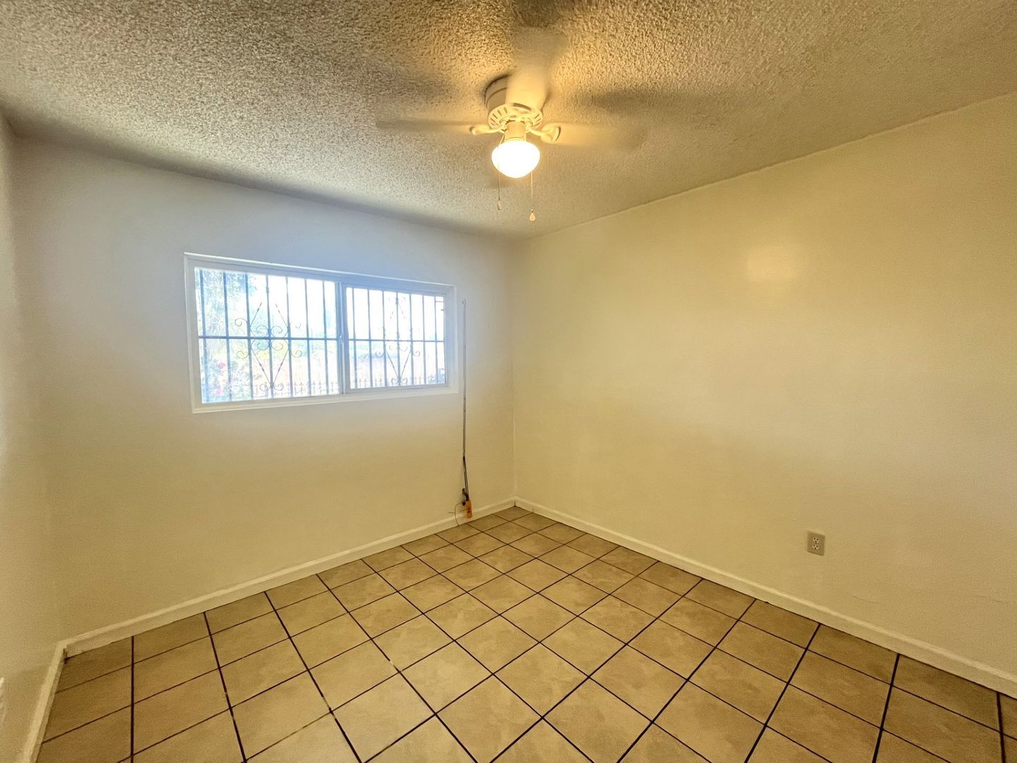 1594 Sepulveda Ave - San Bernardino - California - 1 bed, 1 bath rental property