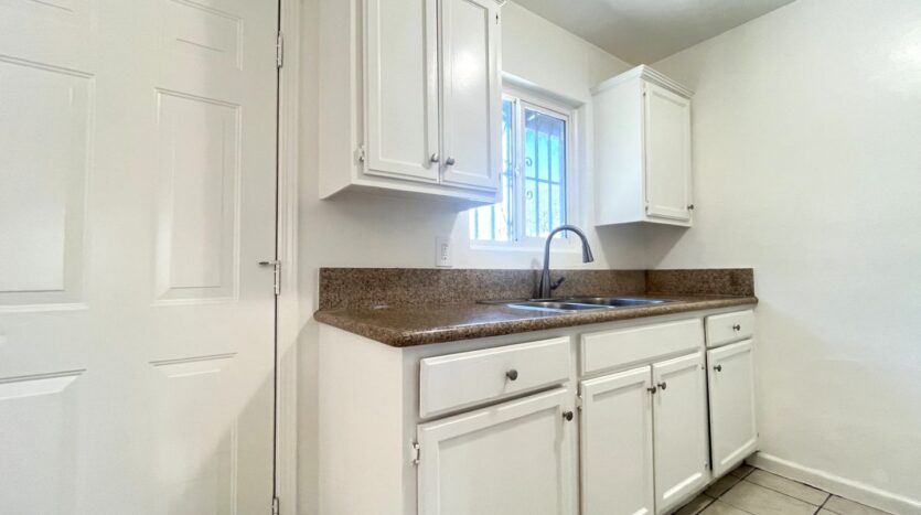 1594 Sepulveda Ave - San Bernardino - California - 1 bed, 1 bath rental property