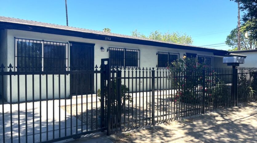 1594 Sepulveda Ave - San Bernardino - California - 1 bed, 1 bath rental property