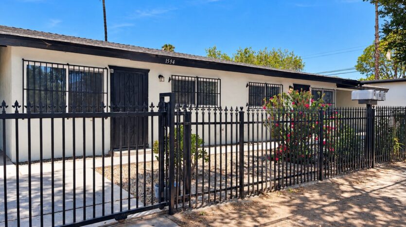 1594 Sepulveda Ave - San Bernardino - California - 1 bed, 1 bath rental property