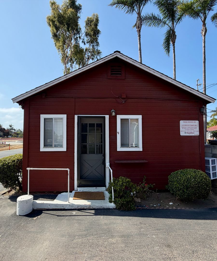 1660 N Coast Hwy 101 - Encinitas - California - 1 bath rental property