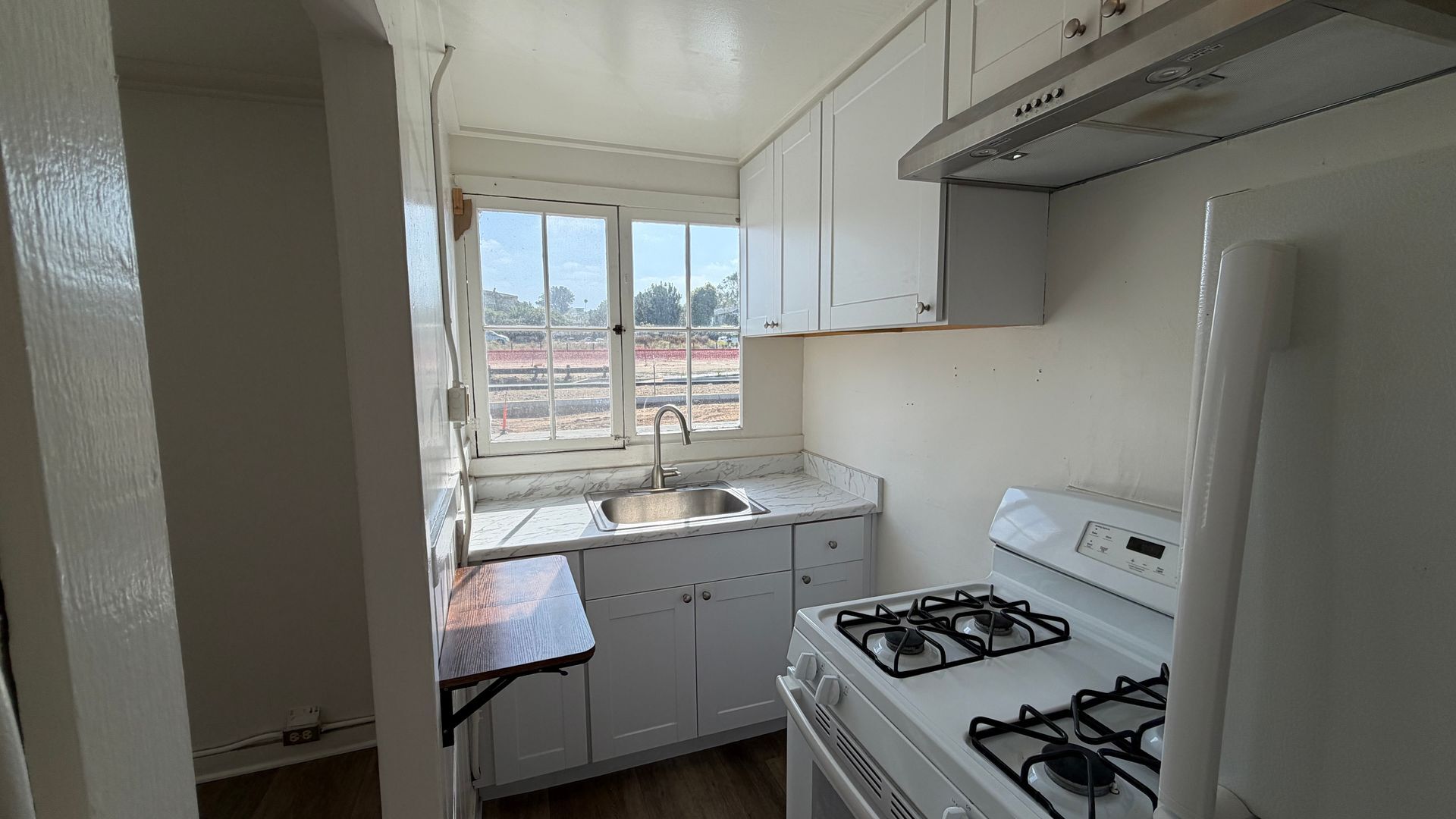 1660 N Coast Hwy 101 - Encinitas - California - 1 bath rental property