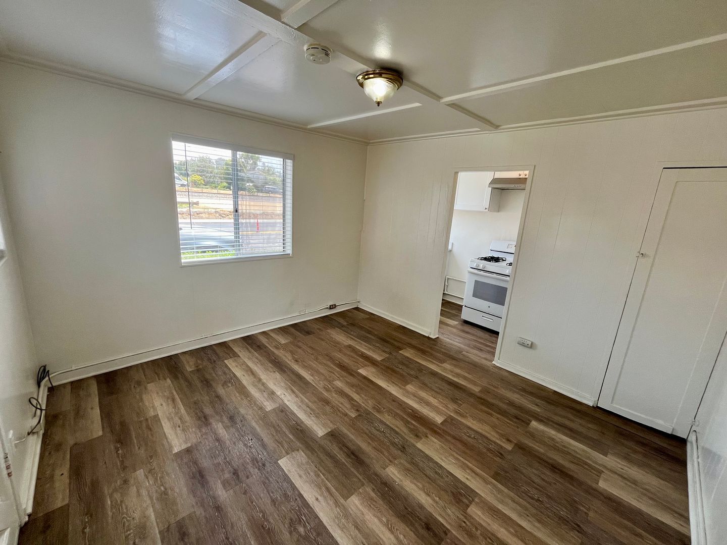 1660 N Coast Hwy 101 - Encinitas - California - 1 bath rental property