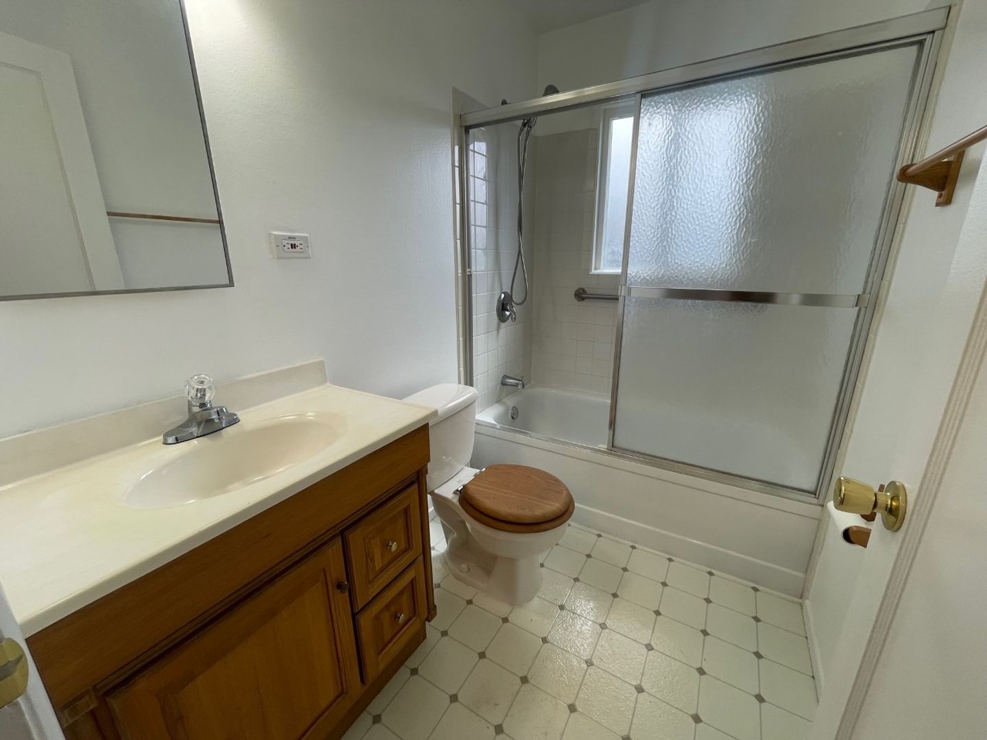 1720 142nd Street - San Leandro - California - 2 bed, 1 bath rental property