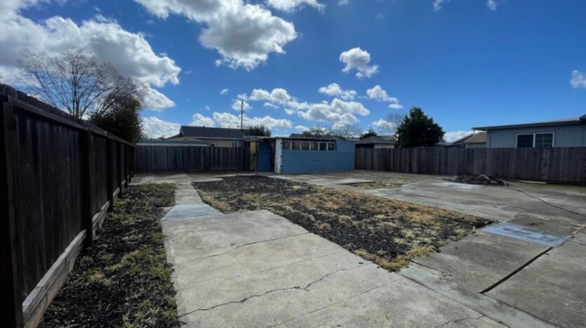 1720 142nd Street - San Leandro - California - 2 bed, 1 bath rental property
