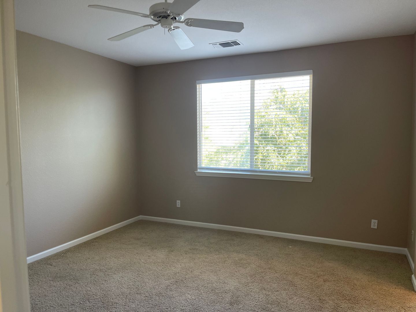 179 Gold Creek Drive - Valley Springs - California - 3 bed, 2.5 bath rental property
