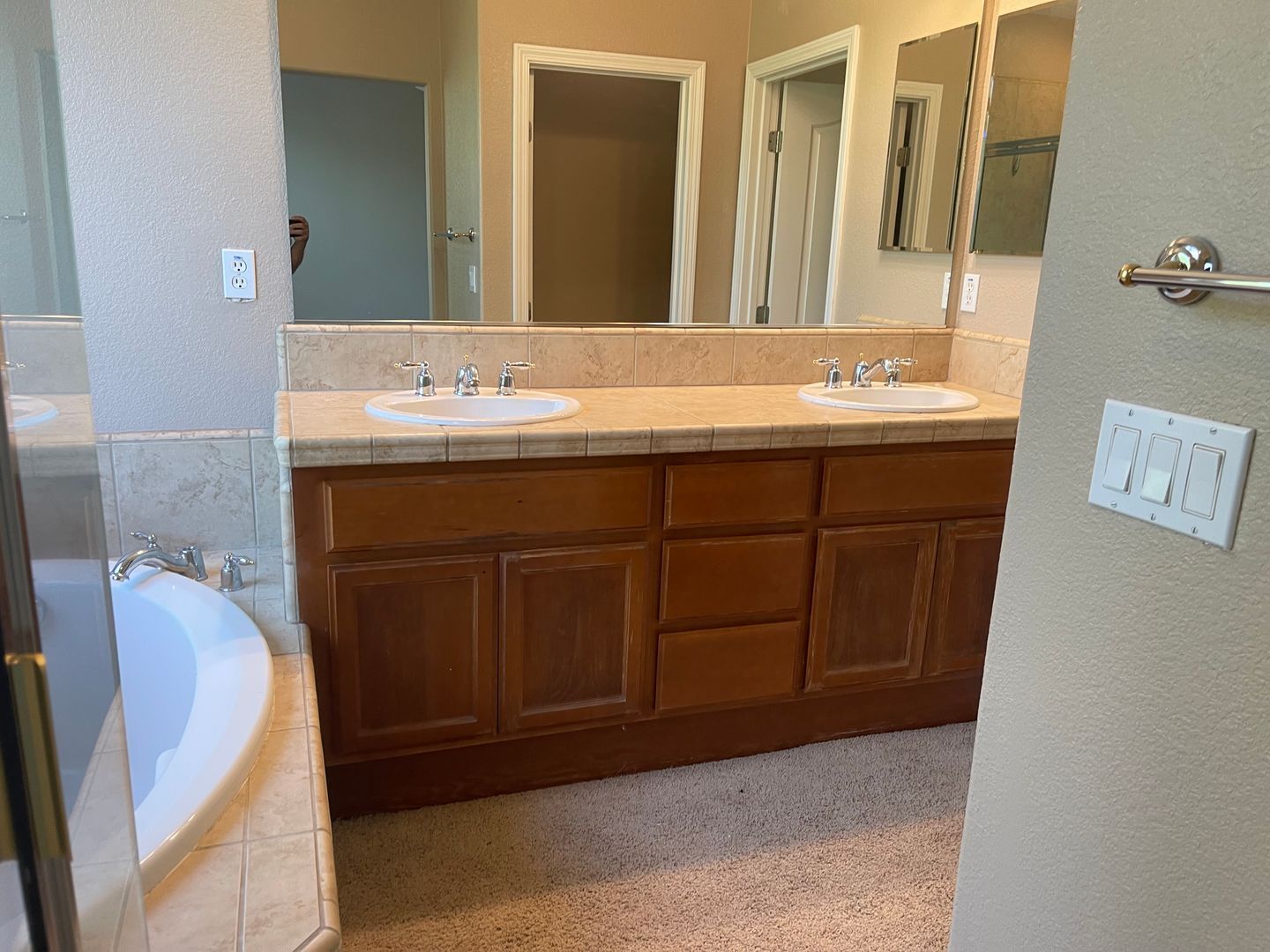 179 Gold Creek Drive - Valley Springs - California - 3 bed, 2.5 bath rental property