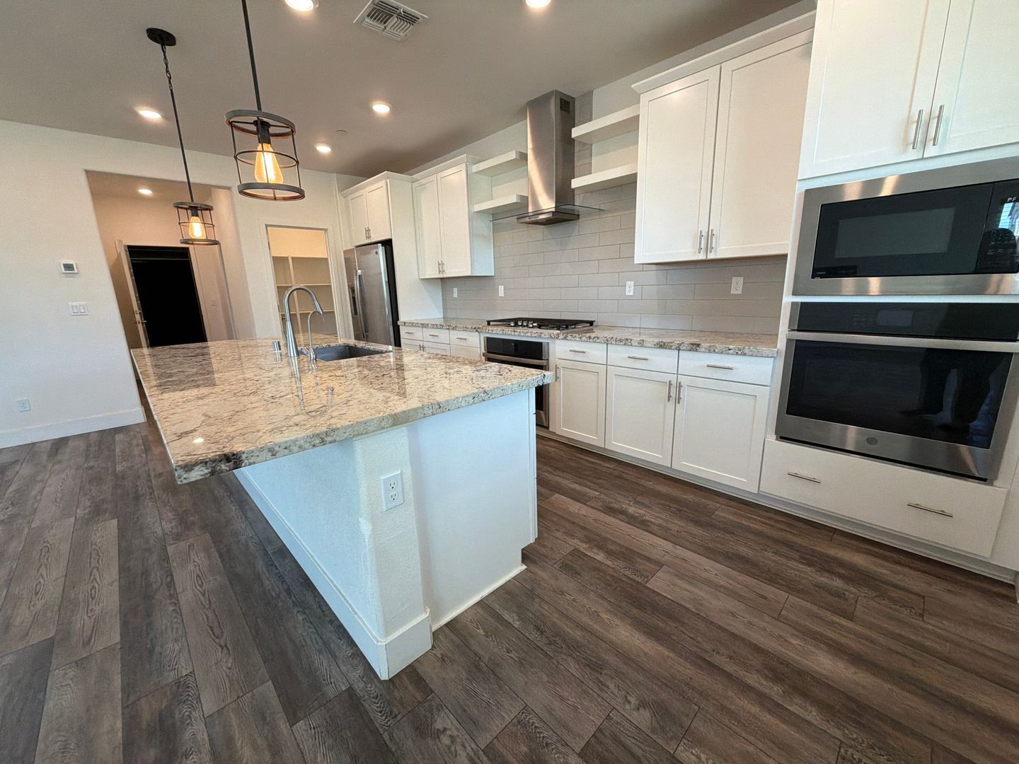 1839 Yellowwood Ave - Sacramento - California - 3 bed, 2.5 bath rental property