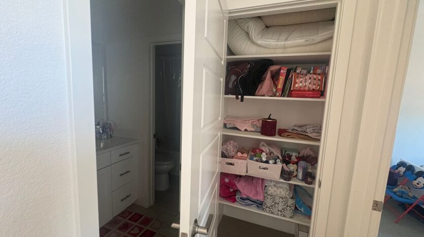 1839 Yellowwood Ave - Sacramento - California - 3 bed, 2.5 bath rental property